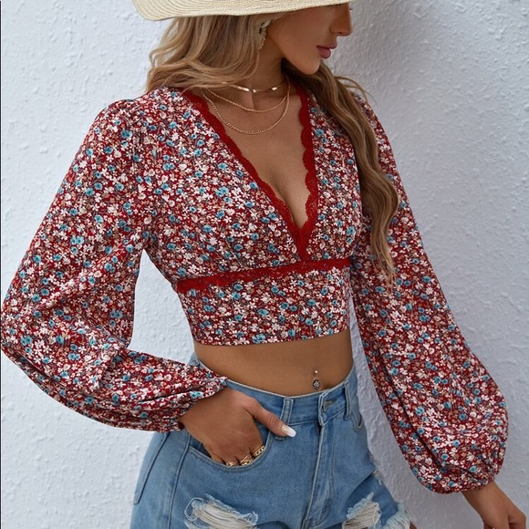 🌺 BOHO RED BLUE VNECK LONG SLEEVE CROP TOP! - Picture 4 of 6